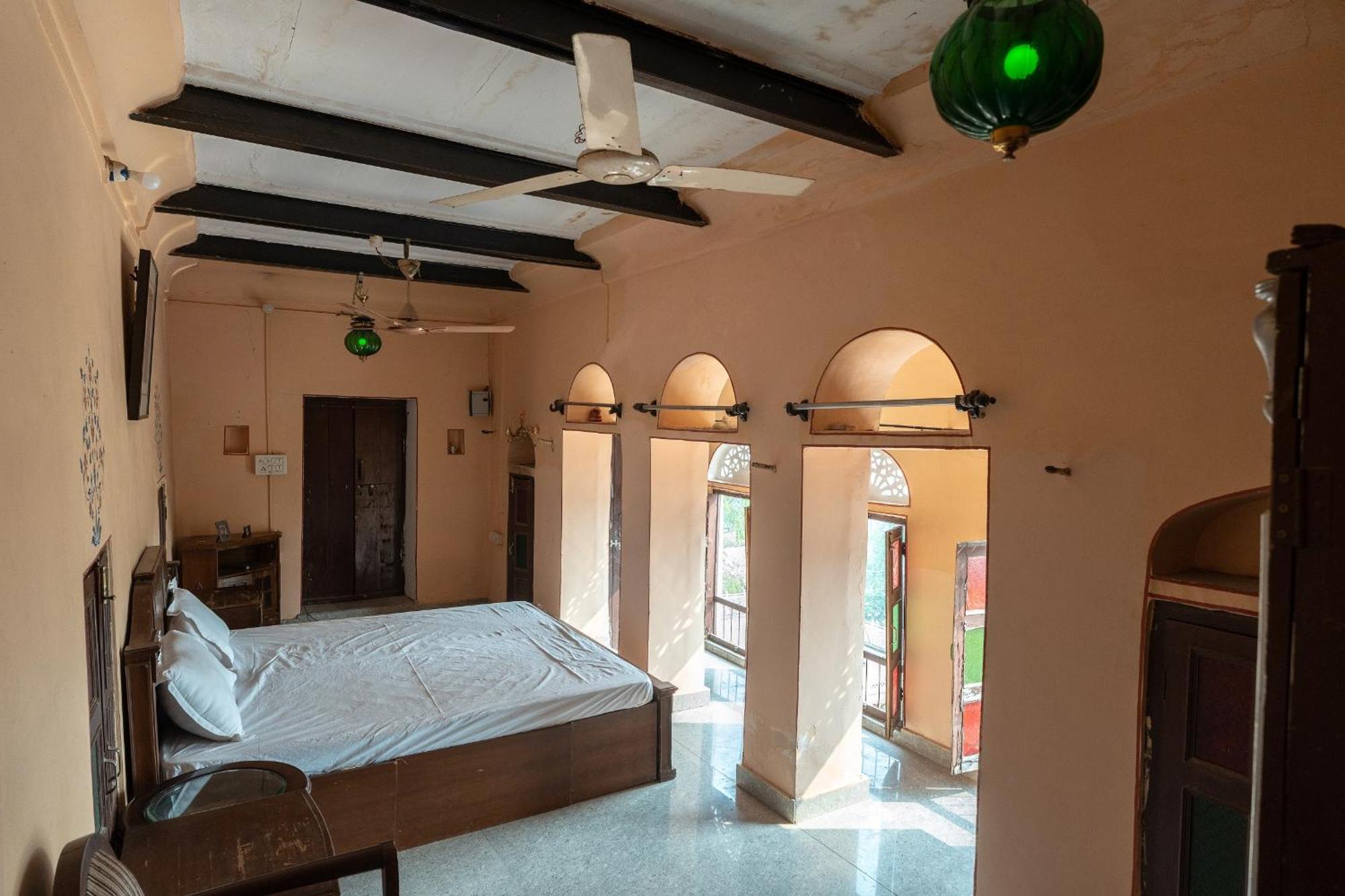Fort Beejwar Chauhan By Aayams Neemrana Shahjahanpur Exterior photo